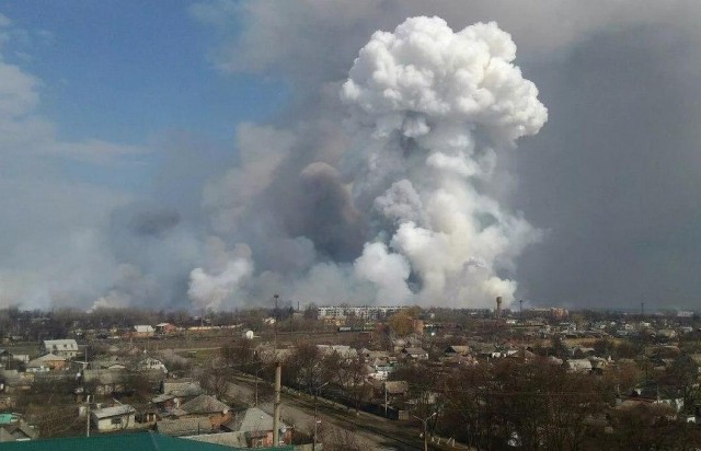 В Рязанской области эвакуируют села и деревни из-за пожара на складе боеприпасов Минобороны