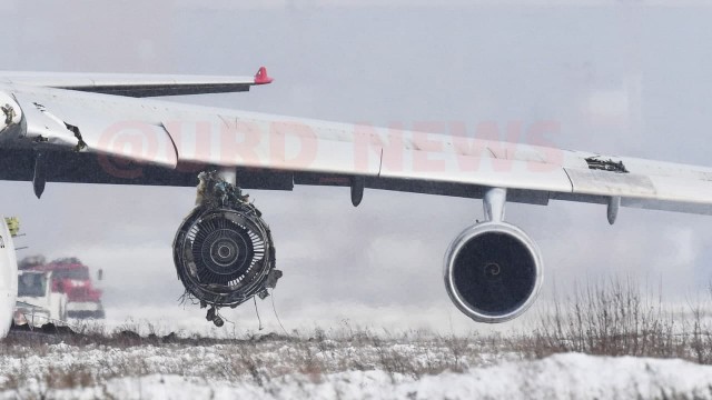 Грузовой самолёт Ан-124 «Руслан» выкатился за пределы полосы во время аварийной посадки в Новосибирске