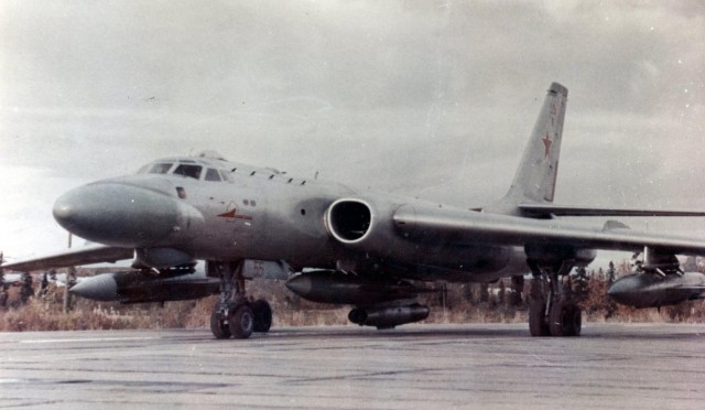Ту-104
