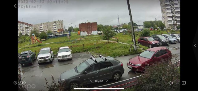 А знаете чё? Буду катать, пока не станет махать передними крыльями