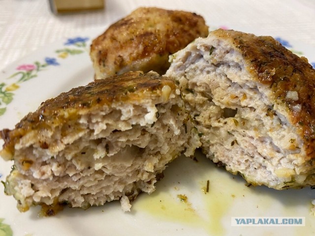 Куриные котлеты в ароматной панировке