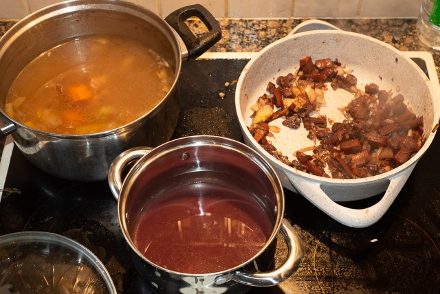 Кулинария: Жареная курица с французским акцентом.