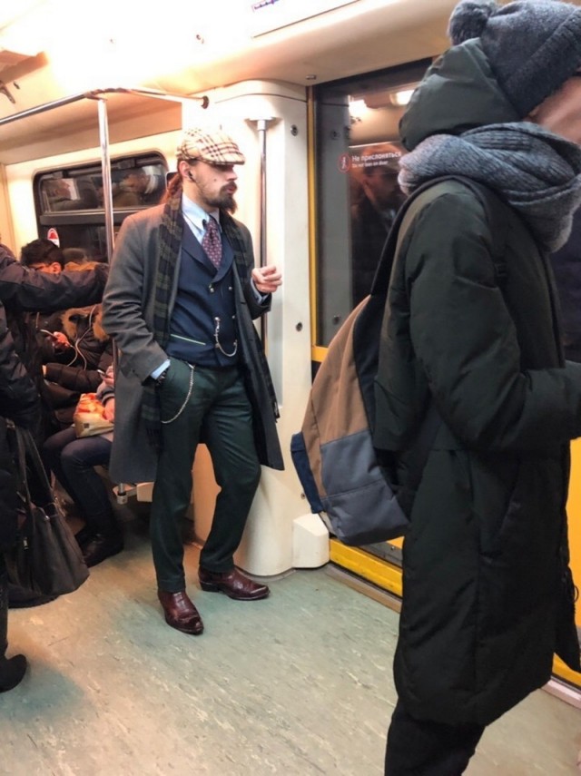 Модники из нашего метрополитена