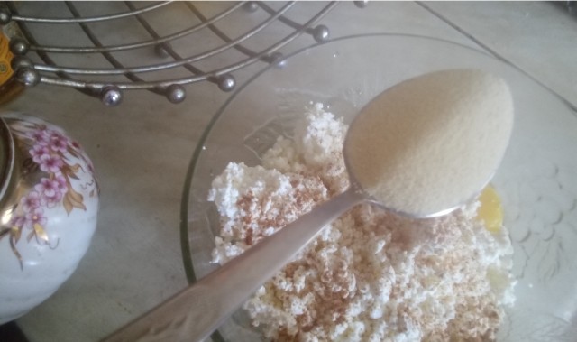 Масленица в разгаре - сырники на завтрак!