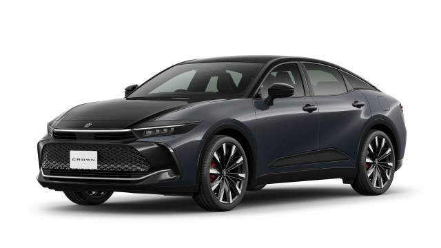 Toyota Motor провела обновление моделей Crown Crossover, Crown Sport и Crown Sedan для рынка Японии