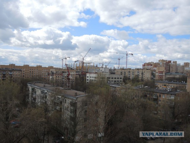 А что у вас за окном?