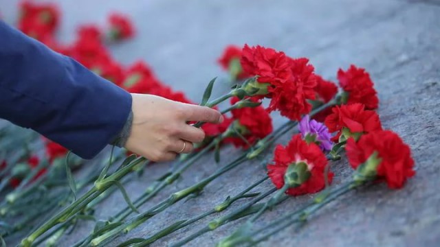В Польше снесли братскую могилу Красной армии