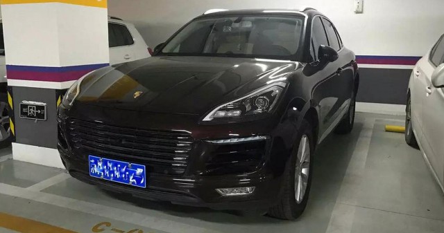 Девушка бросила парня из-за поддельного Porsche