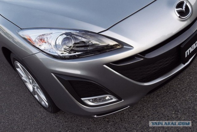 Новая Mazda 3 (3 фото)