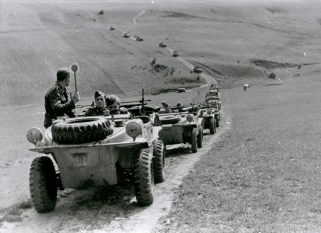 Жук-плавунец: тест-драйв Volkswagen Type 166 Schwimmwagen