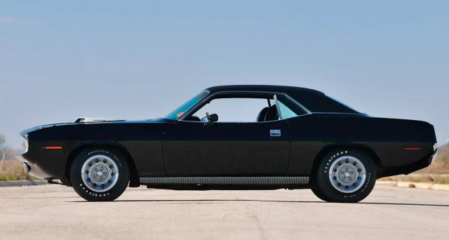 60 лет Plymouth Barracuda
