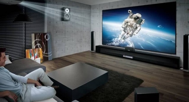 Че мы все о серьезном, давайте о кино.