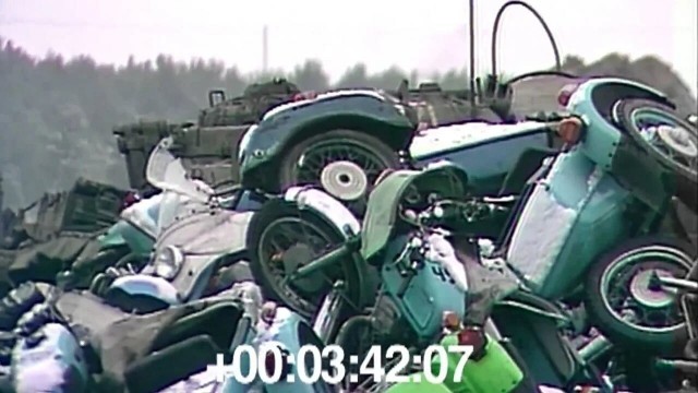 Отмыть не вышло, продавать побоялись: что стало с мотоциклами и автомобилями жителей Припяти