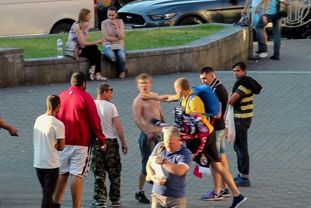Алкаши выясняют отношения