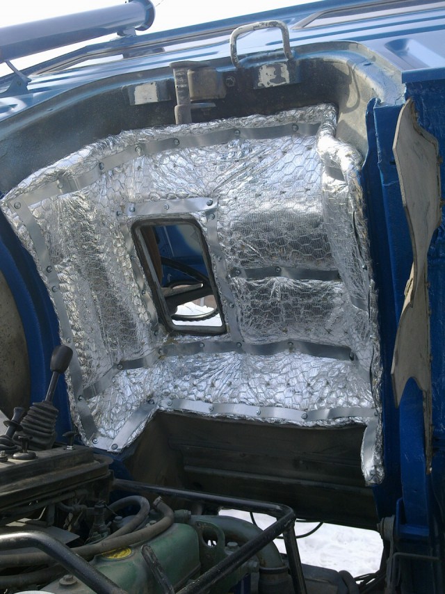 Отец купил своему сыну, который только что закончил школу, убитую Volvo F6 и вместе восстановили её в идеал