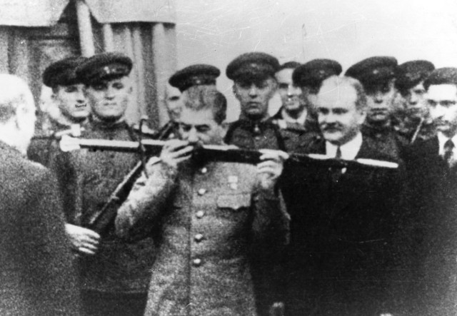 2 февраля - день разгрома немецко-фашистских войск в Сталинградской битве