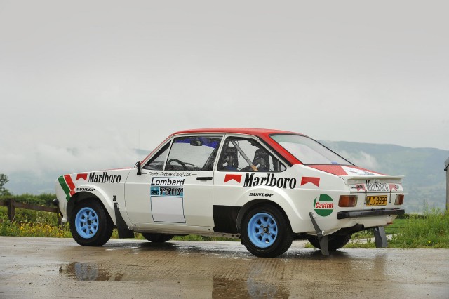 Group B. Красивых автофото пост