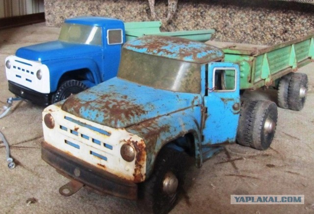 Автомодель Hummer H3 из жести