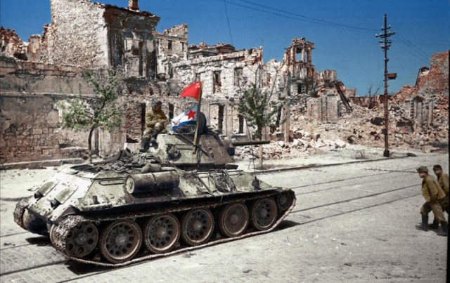 1944 год в фотографиях