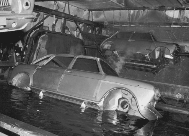 Почему советские волги ГАЗ-21 не ржавели больше 30 лет:способ защиты от коррозии,который можно повторить дома в обычной кастрюле