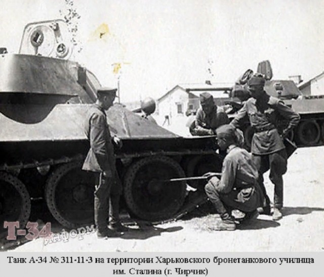 Как сложилась судьба двух самых первых опытных образцов танка Т-34