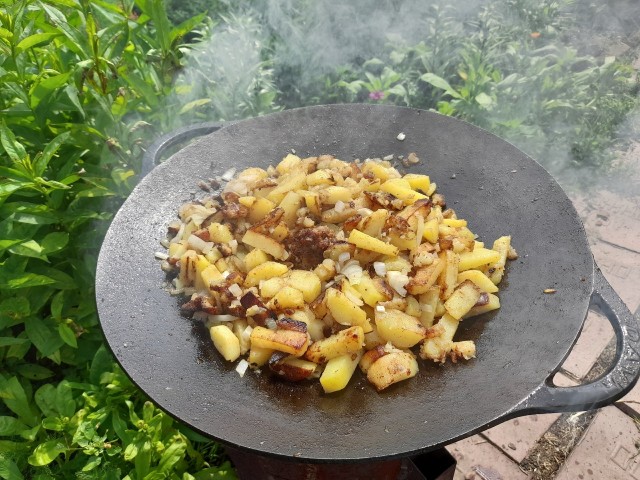 Почему сельдь не жарят и не кладут в уху, раз она такая вкусная: что не так с этой рыбой