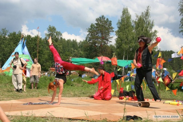 Пустые холмы 2011