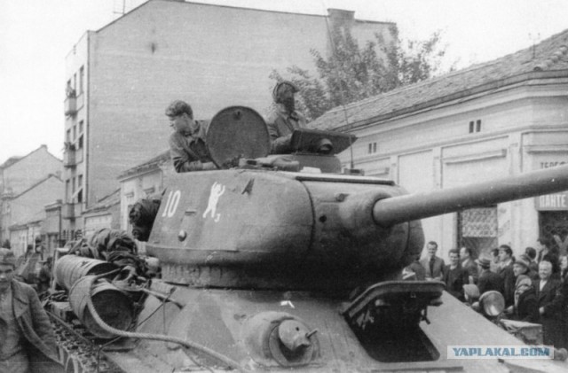Фотографии второй мировой, многие цветные (фото)