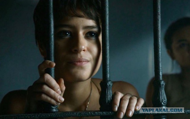 Звезда «Игра престолов» Софи Тернер отдыхает в Майами