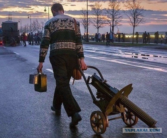 Как это объяснить?