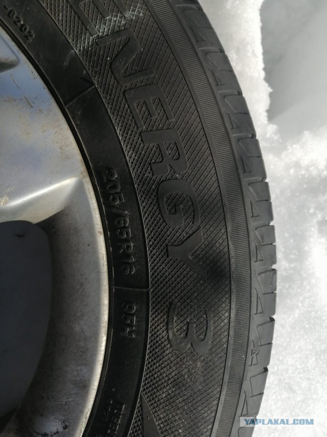 Шины летние Toyo 205/65 R16 на дисках.