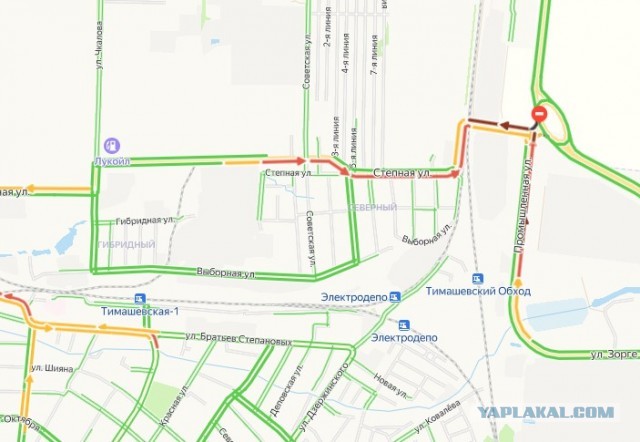 В Госдуме после крушения поезда в Волгоградской области предложили строить платные железнодорожные путепроводы