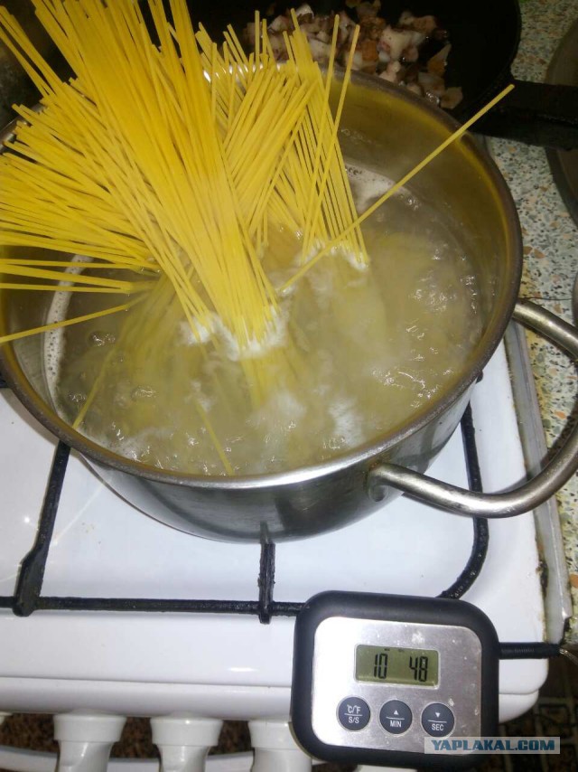 Spaghettoni Carbonara. Паста "Карбонара"