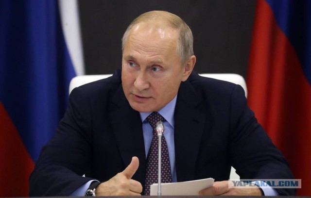 Тело Дениса Безрукова нашли сегодня утром. Ему было 32 года.