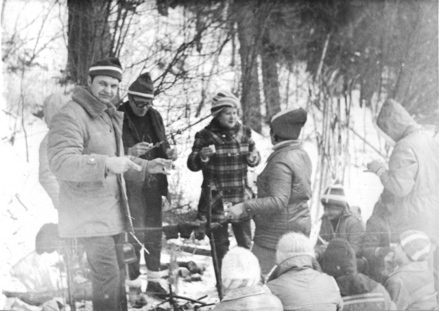 Шашлыки и пикники в СССР: 10 фото традиционных блюд и семейных посиделок на природе