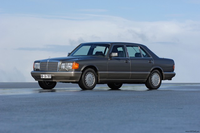 45 лет Mercedes-Benz W126