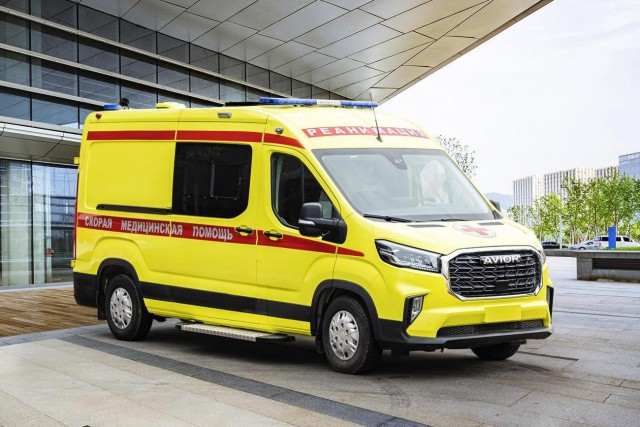 В России начали продавать реанимобиль на базе легкого китайского фургона Avior V90.