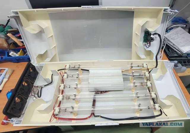 Вред УФ ламп для глаз!