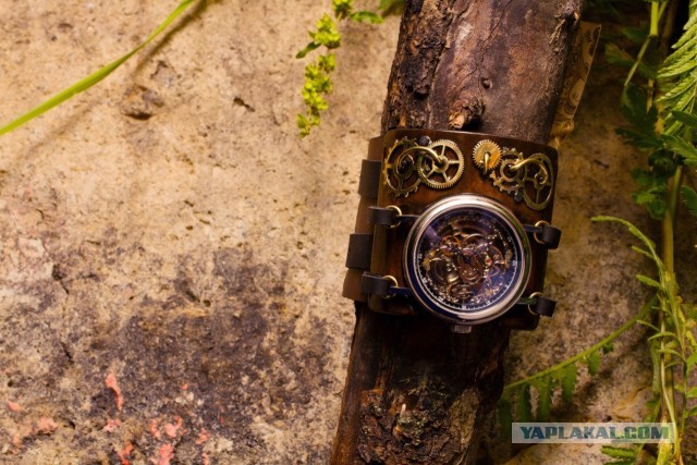 Steampunk'овск часы ручной работы.