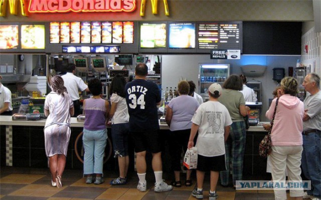 Персонажи известных картин на новом месте