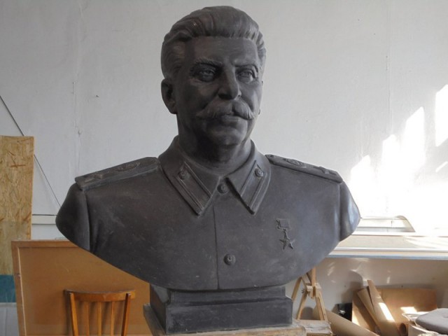 Памятник Николаю II открыли вчера в Новосибирске