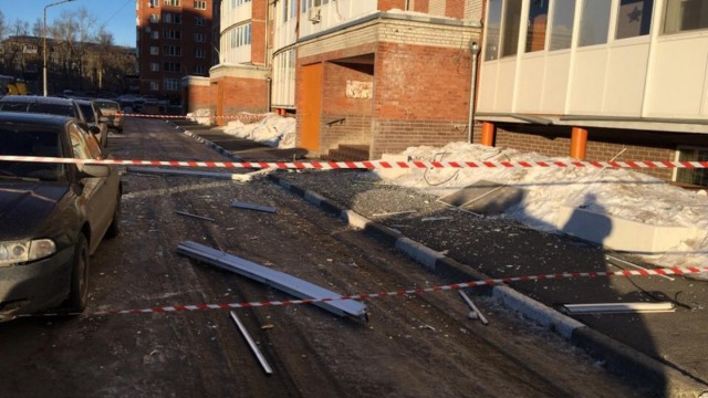 Притончик гонит самогончик