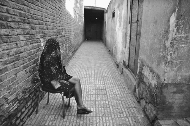 Цитадель угрюмого соития: фото иранского квартала красных фонарей до исламской революции