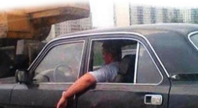 Это все потому, что у кого-то слишком узкие двери