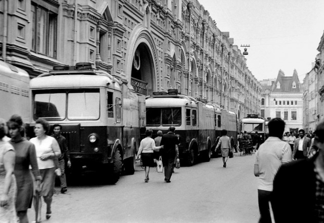 Москва и москвичи. Двадцатый век. 12.05.25
