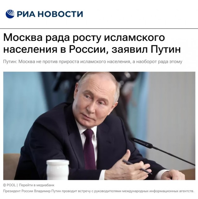 Обезьяна пнула машину с полицейскими и спокойно ушла