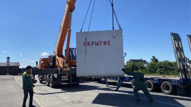 В Кронштадте устанавливают бетонные укрытия, в которые можно спрятаться при атаке БПЛА