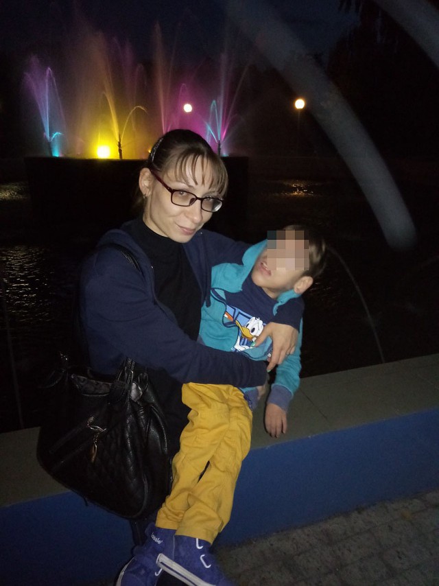 В Тольятти из окна 9-ого этажа упали молодая женщина и ее 13-летний сын