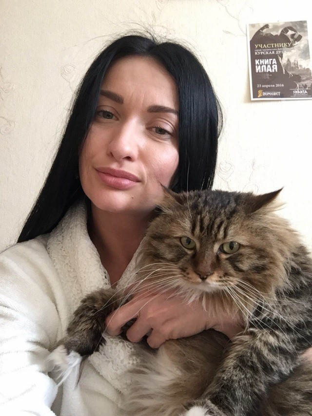 Девушки котовторника