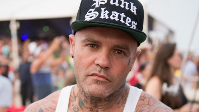 Умер фронтмен группы Crazy Town Сет Бинзер, получивший известность благодаря синглу «Butterfly»
